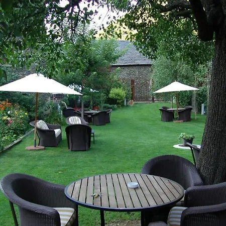 Vall Ferrera Hotel